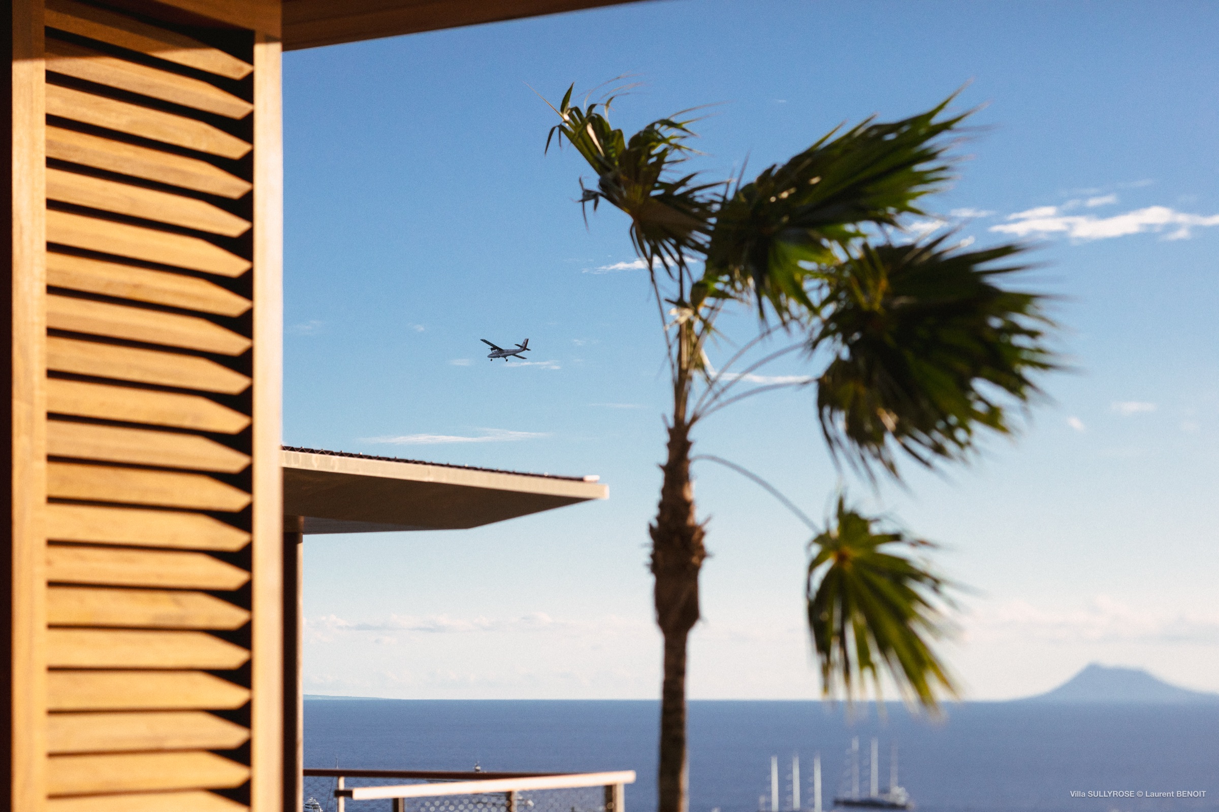 View of the sea and a small plane from a villa in Saint-Barthélemy